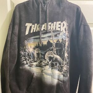 Thrasher x The Mountain rare 13 wolves hoodie L